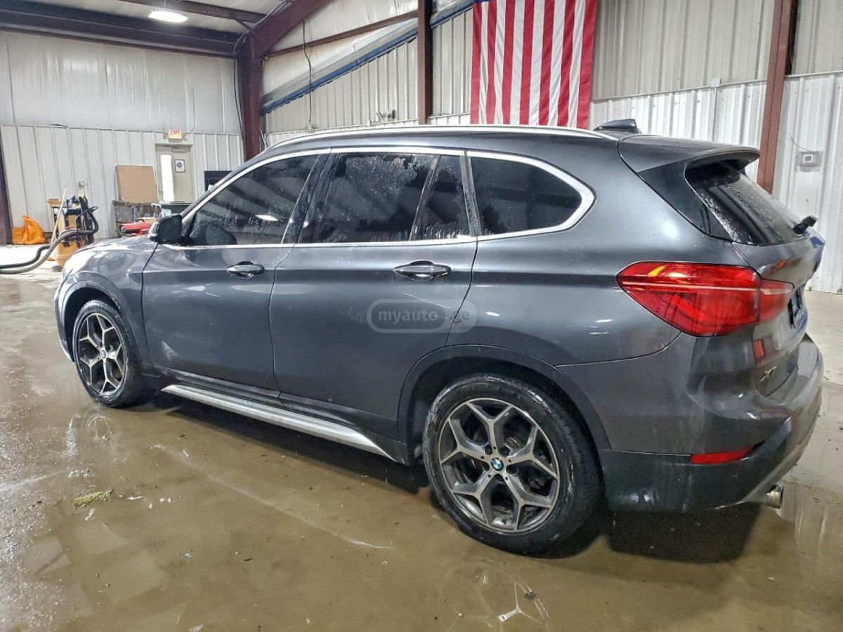 BMW X1 2019 — photo 2