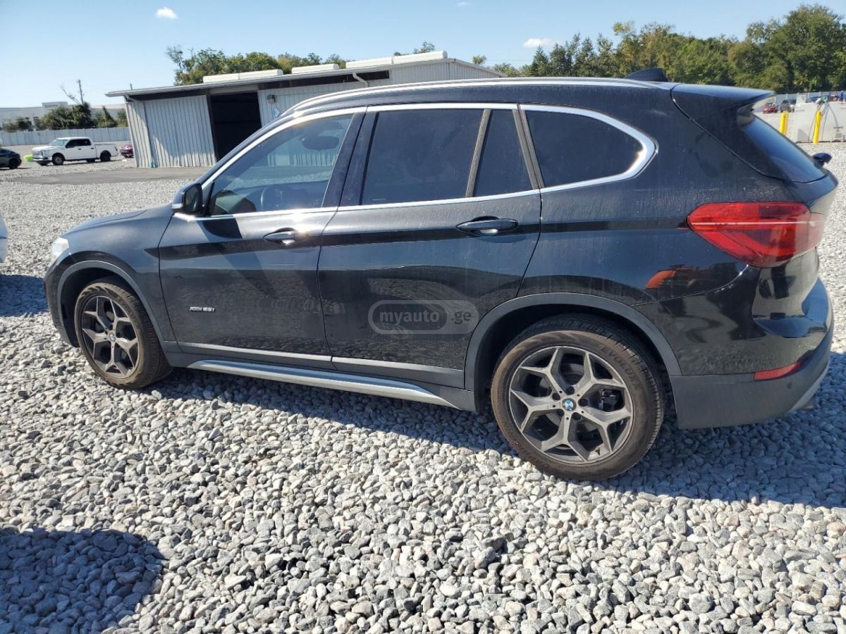 BMW X1 2016 — photo 2