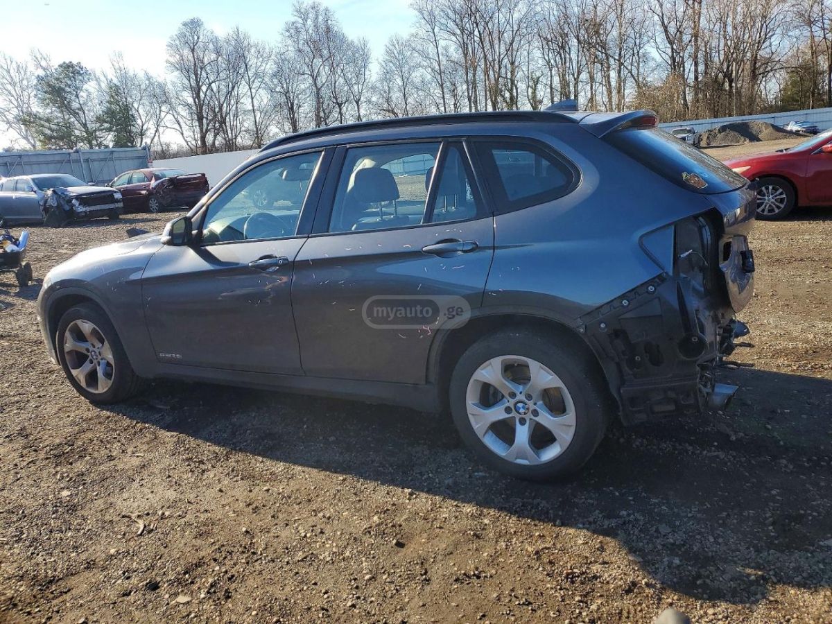 BMW X1 2015 — photo 2