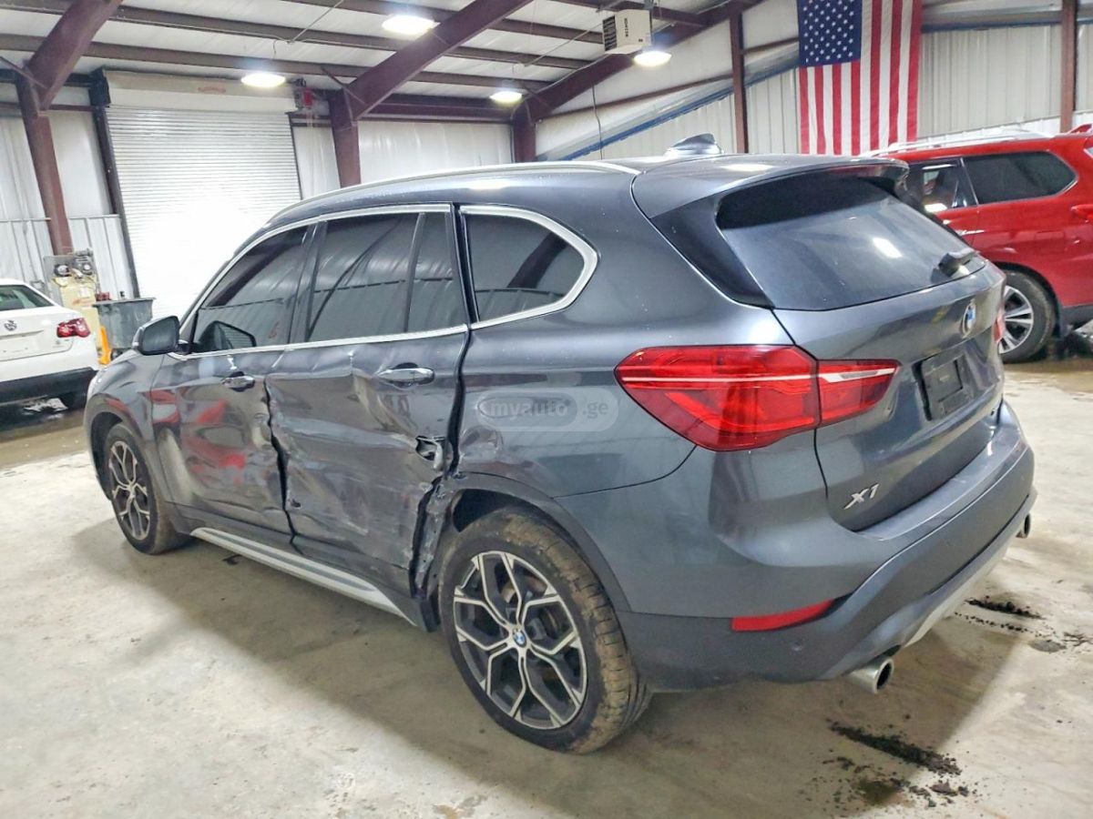 BMW X1 2020 — photo 2