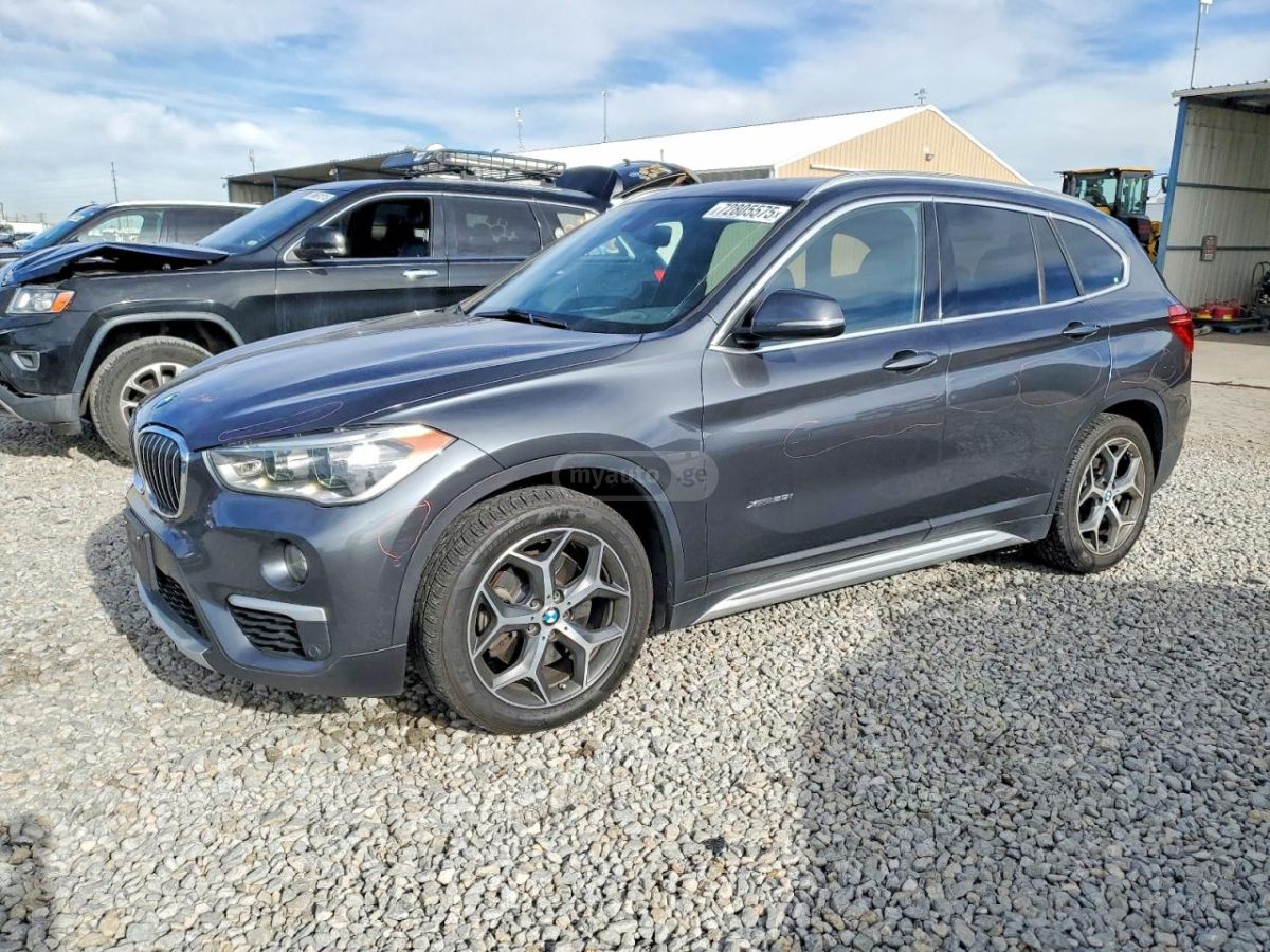 BMW X1