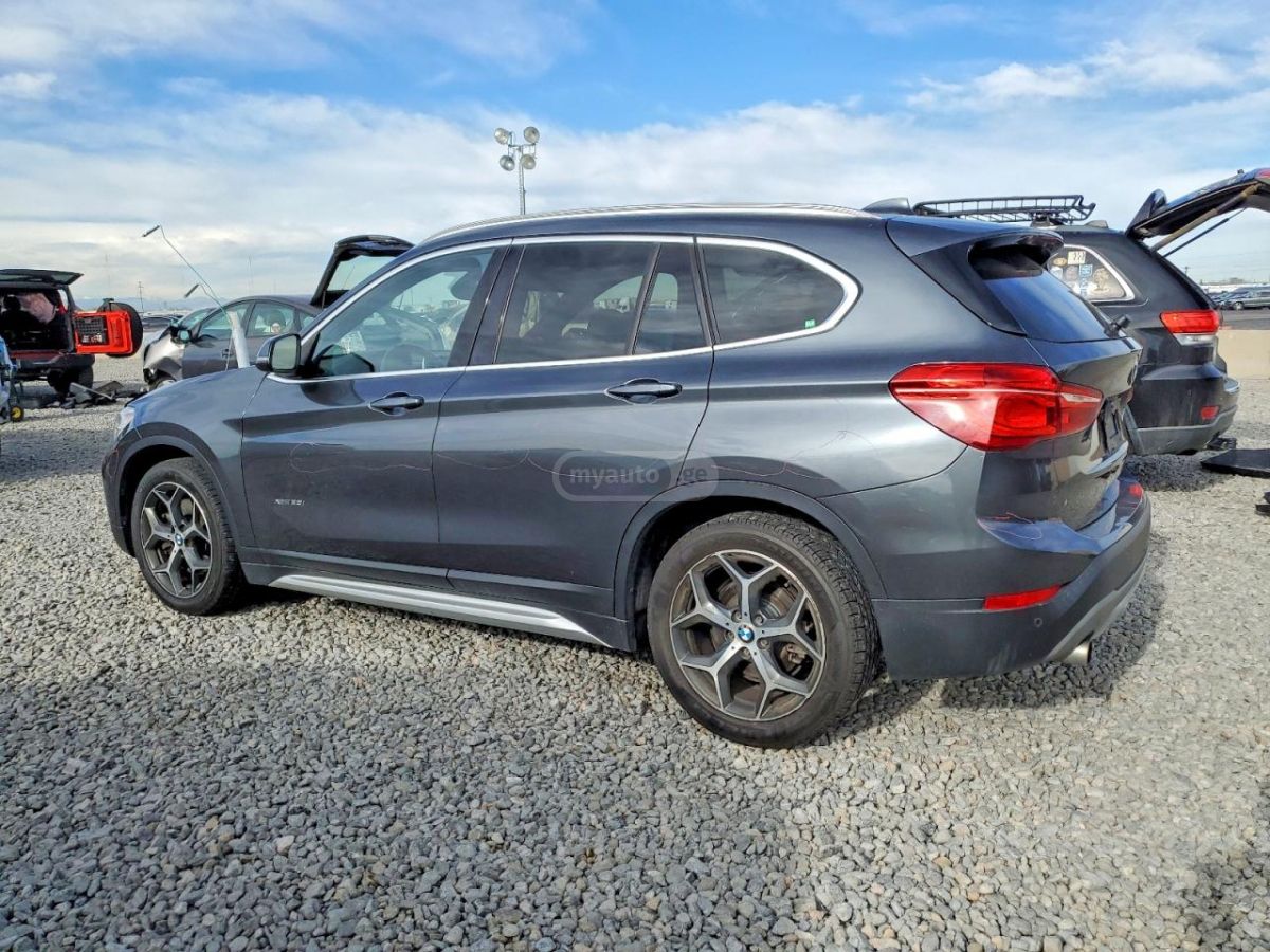 BMW X1 2016 — photo 2