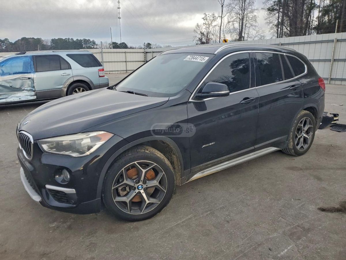 BMW X1