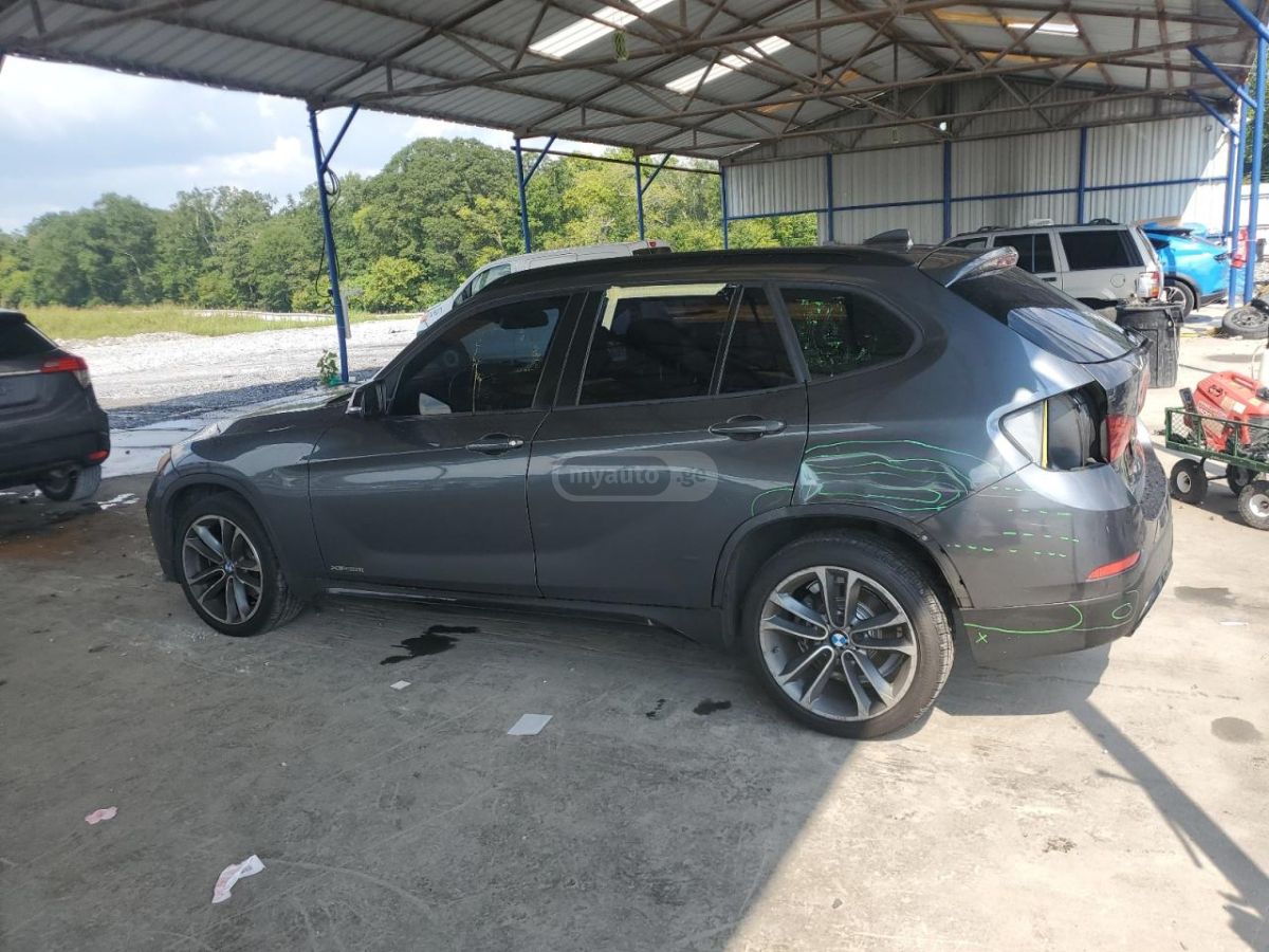 BMW X1 2015 — photo 2