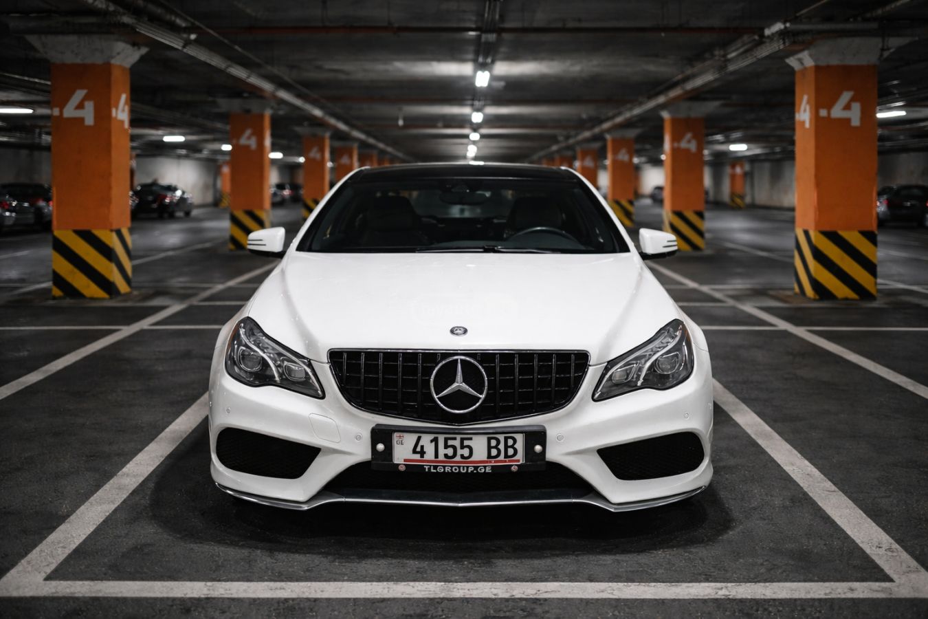 Mercedes-Benz E 200 2013 — photo 2