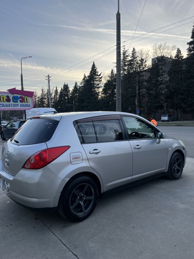 Nissan Tiida 2007 — photo 2