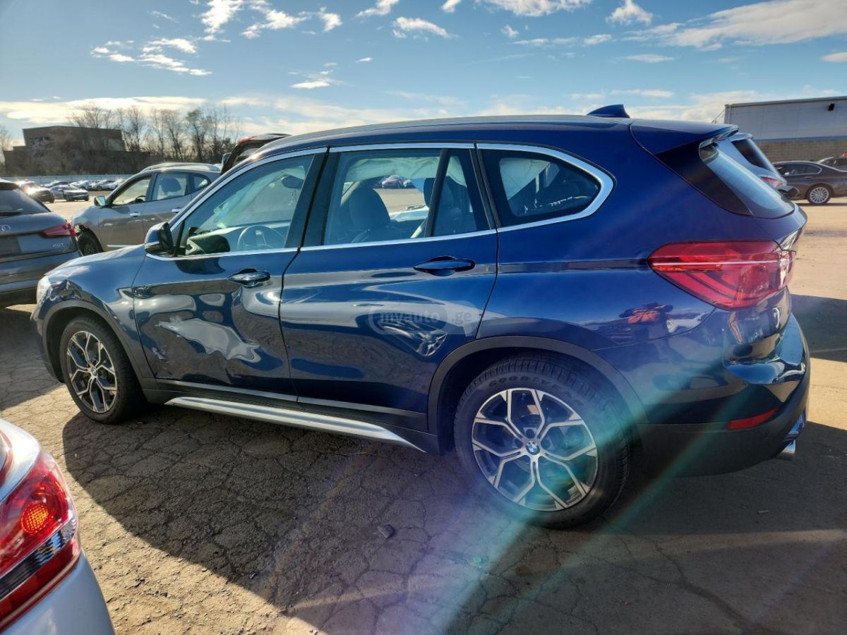 BMW X1 2021 — photo 2