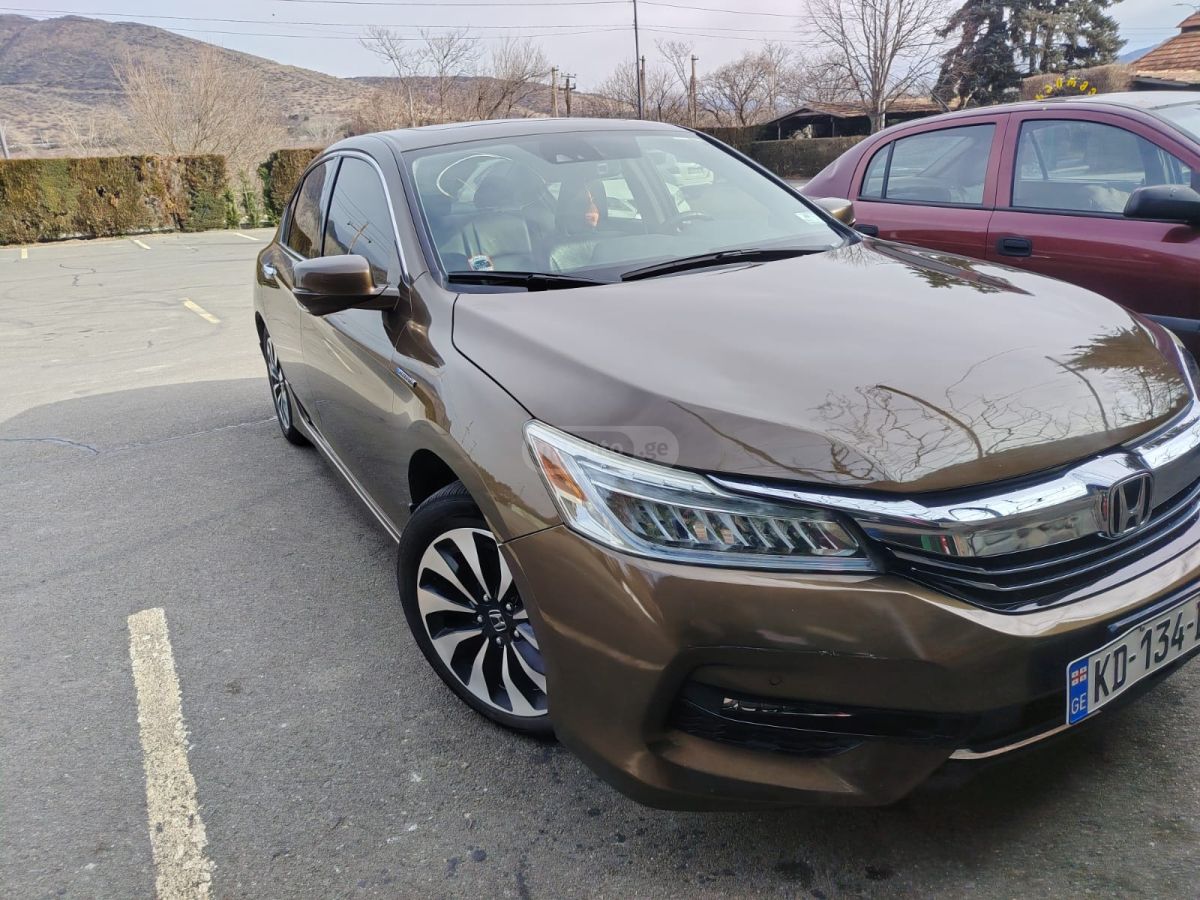 Honda Accord 2016 — photo 2