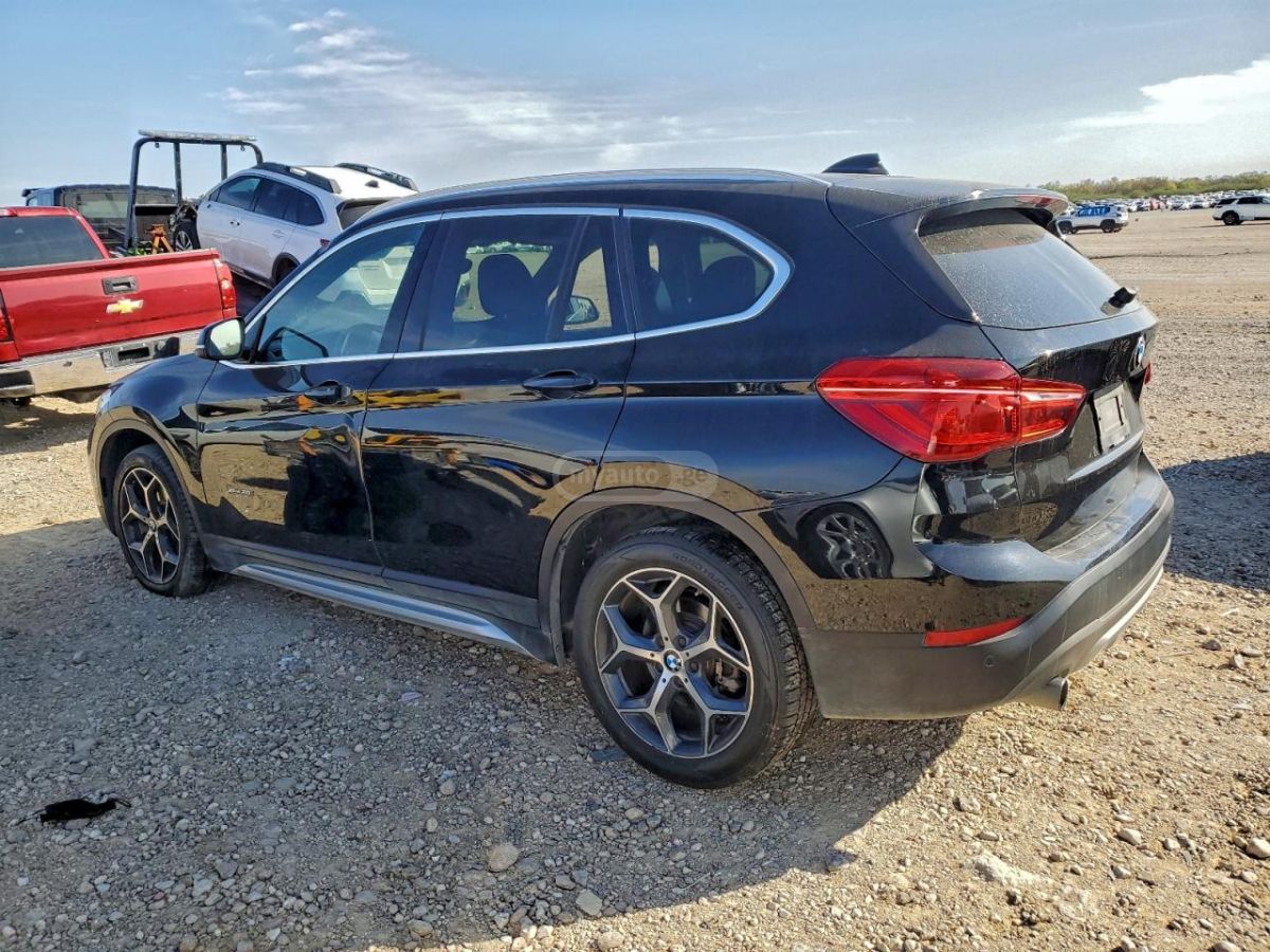 BMW X1 2016 — photo 2