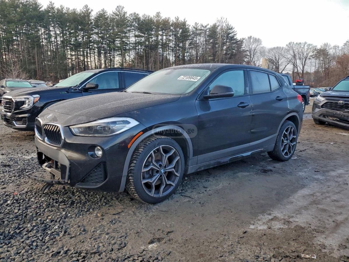BMW X2
