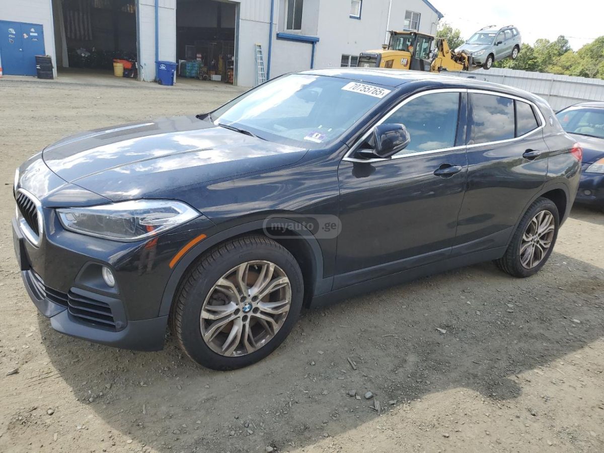 BMW X2