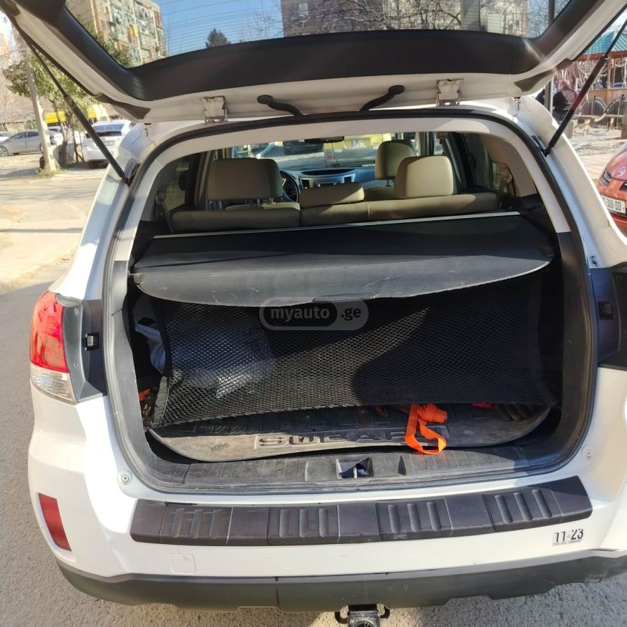Subaru Outback 2013 — photo 2