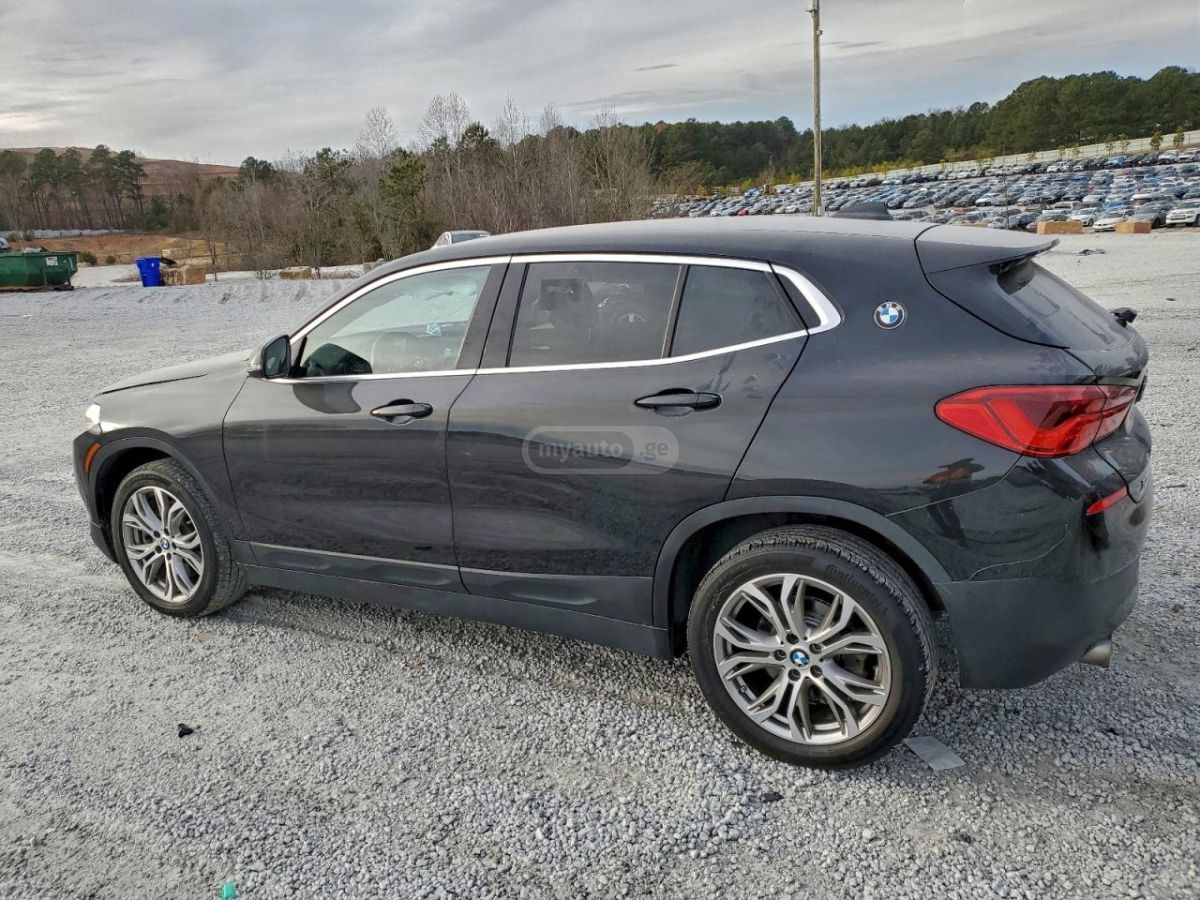 BMW X2 2018 — photo 2