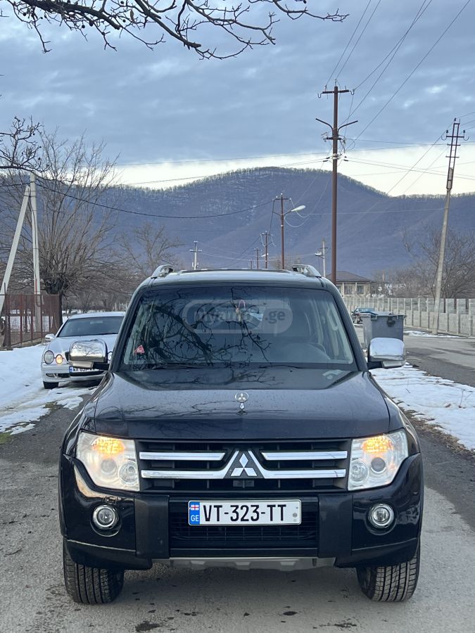 Mitsubishi Pajero 2007 — photo 2