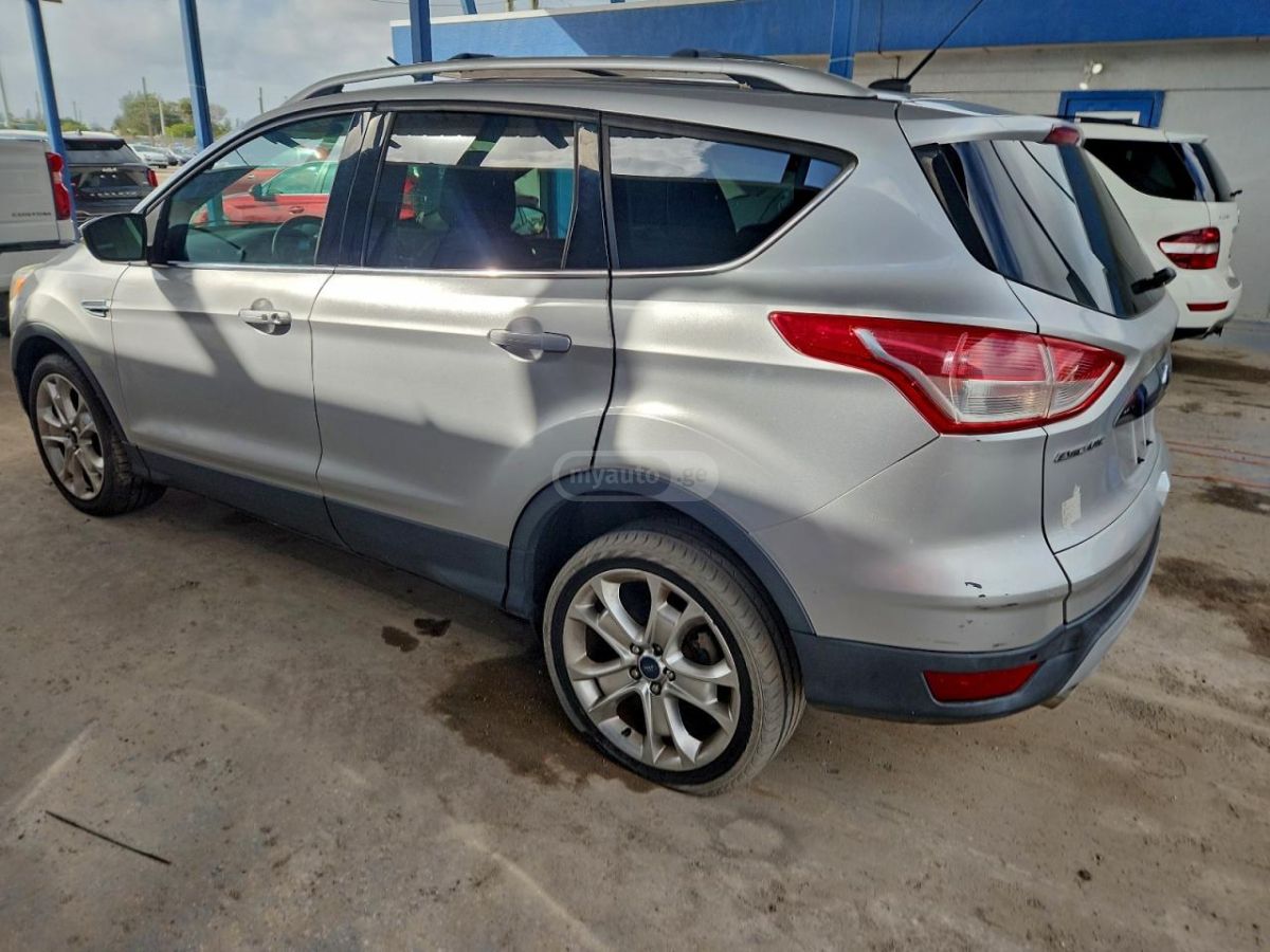 Ford Escape 2014 — photo 2