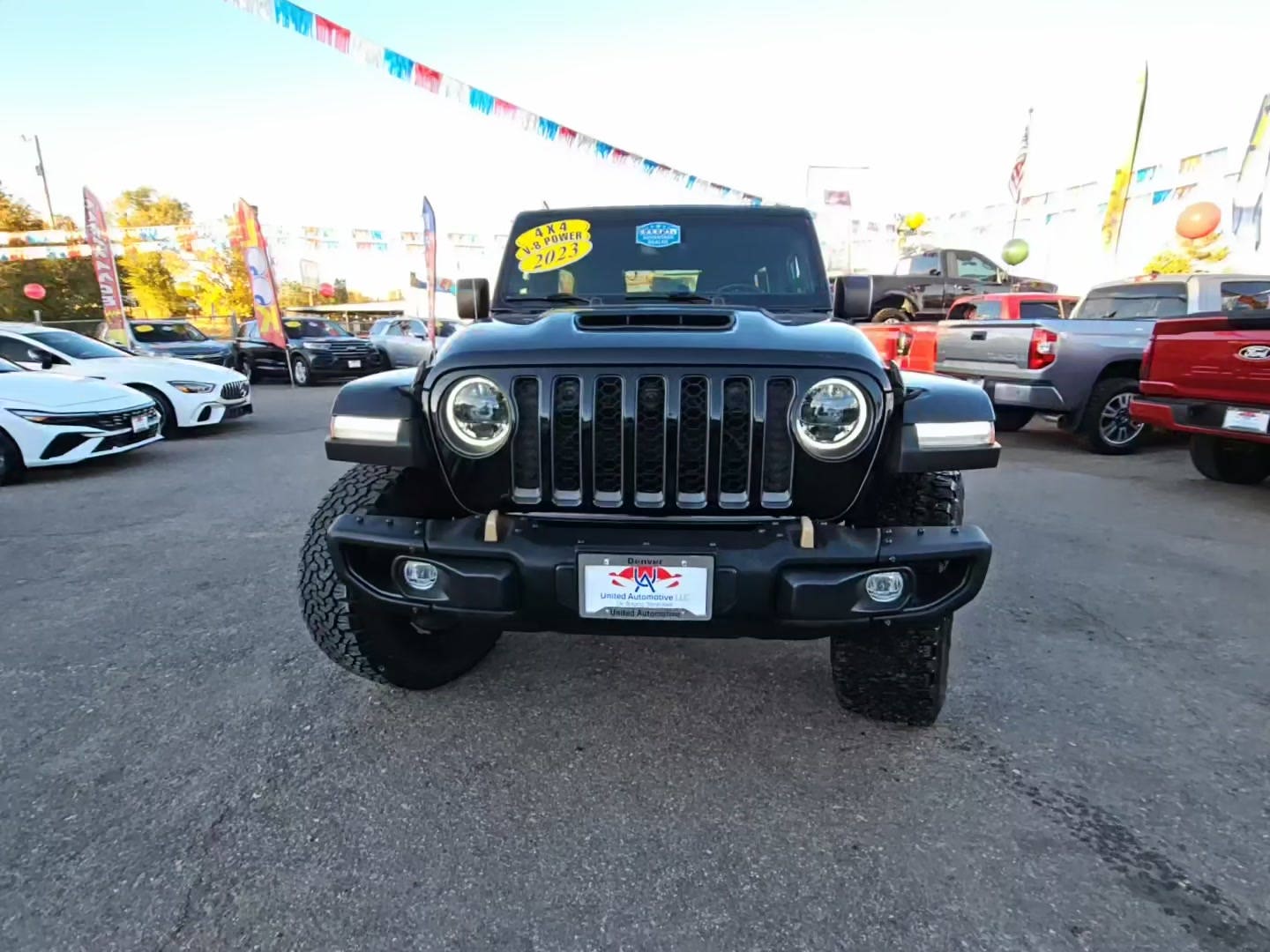 Jeep Wrangler 2023 — photo 2