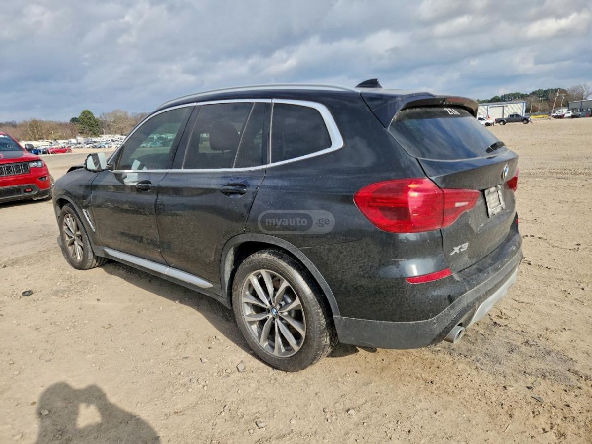 BMW X3 2019 — photo 2