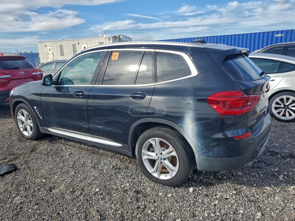 BMW X3 2019 — photo 2