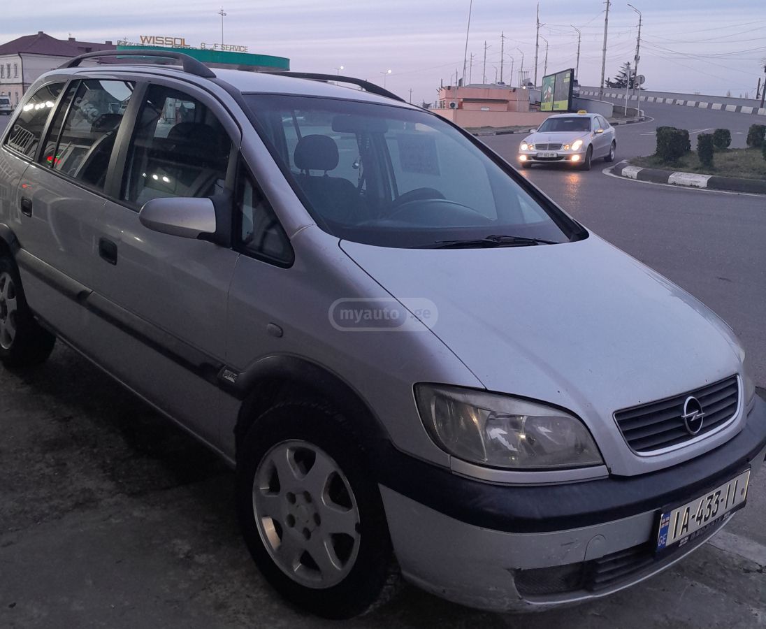 Opel Zafira 2001 — photo 2