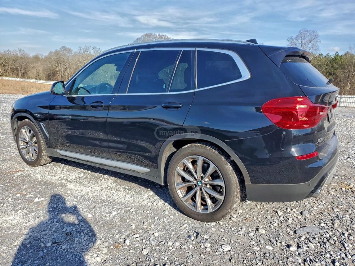 BMW X3 2019 — photo 2