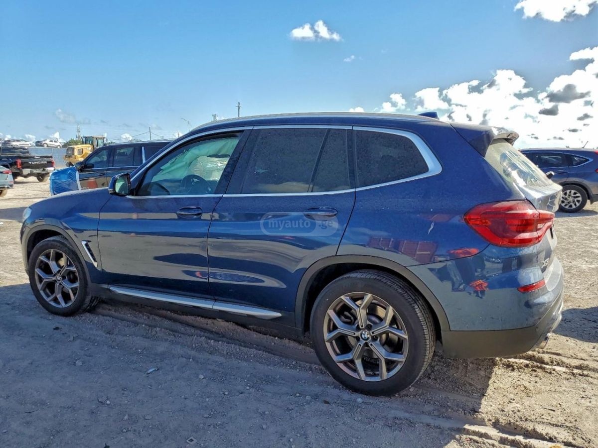 BMW X3 2021 — photo 2