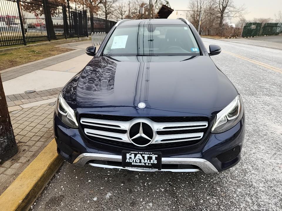 Mercedes-Benz GLC 300 2017 — photo 2