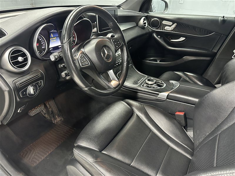 Mercedes-Benz GLC 300 2018 — photo 2