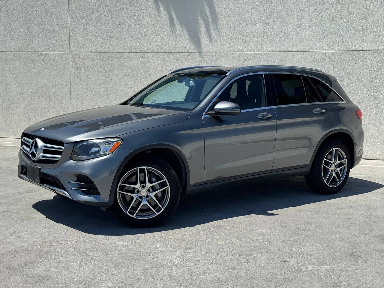 Mercedes-Benz GLC 300 2016 — photo 2