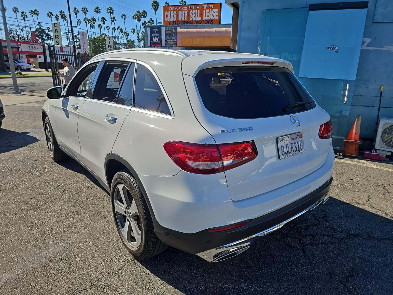 Mercedes-Benz GLC 300 2019 — photo 2