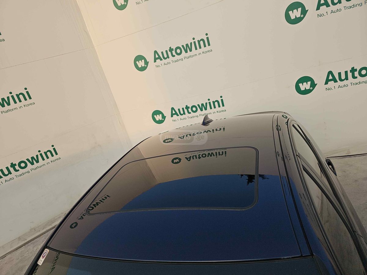 BMW 330 2014 — photo 2