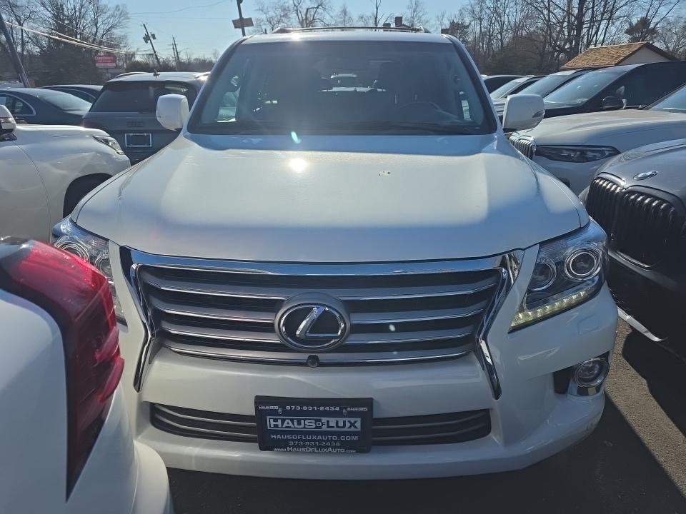 Lexus LX 570 2015 — photo 2