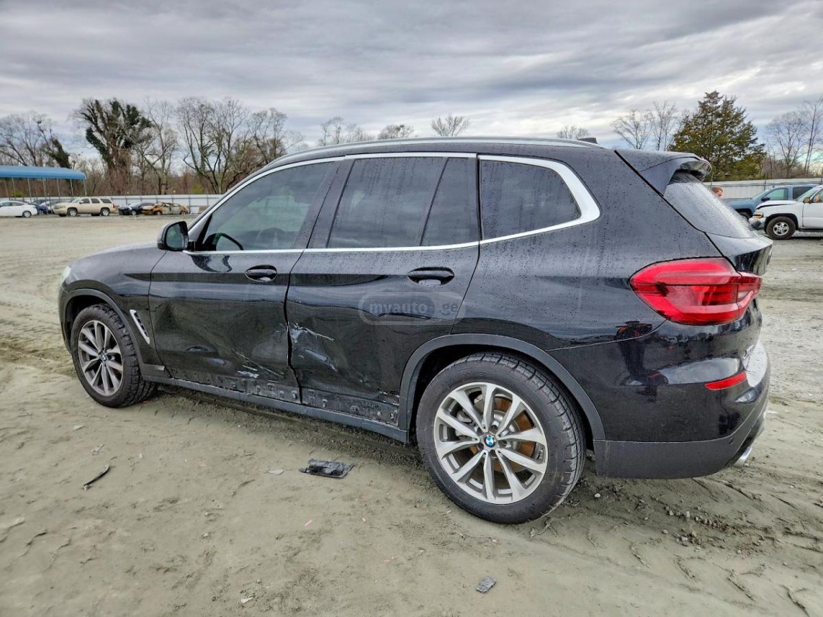 BMW X3 2019 — photo 2