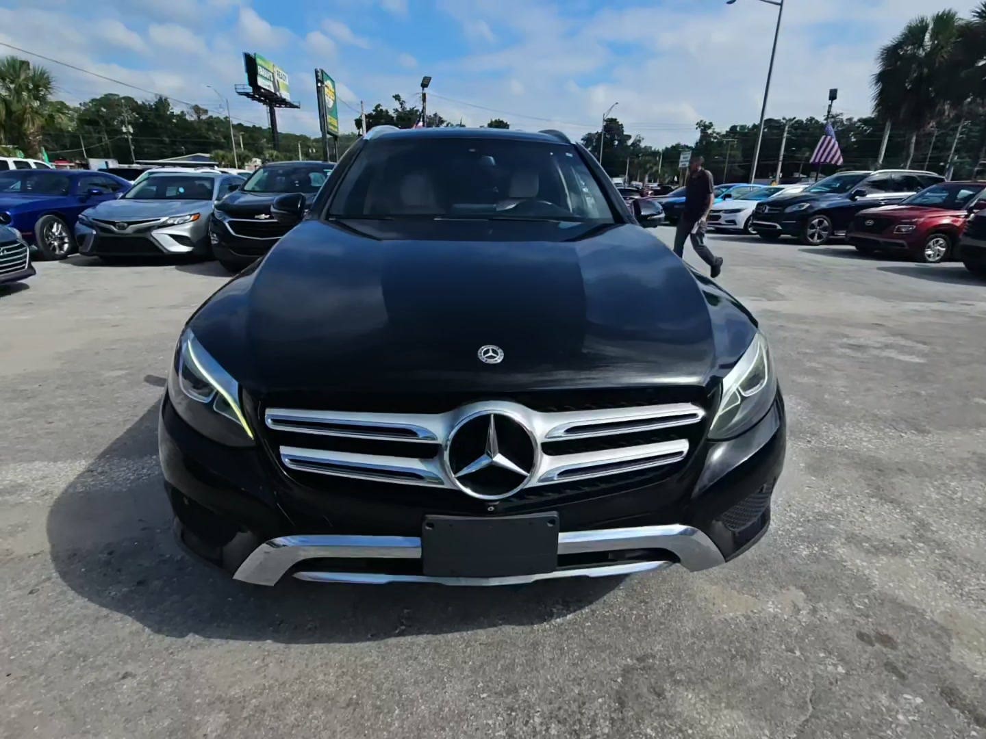 Mercedes-Benz GLC 300 2018 — photo 2