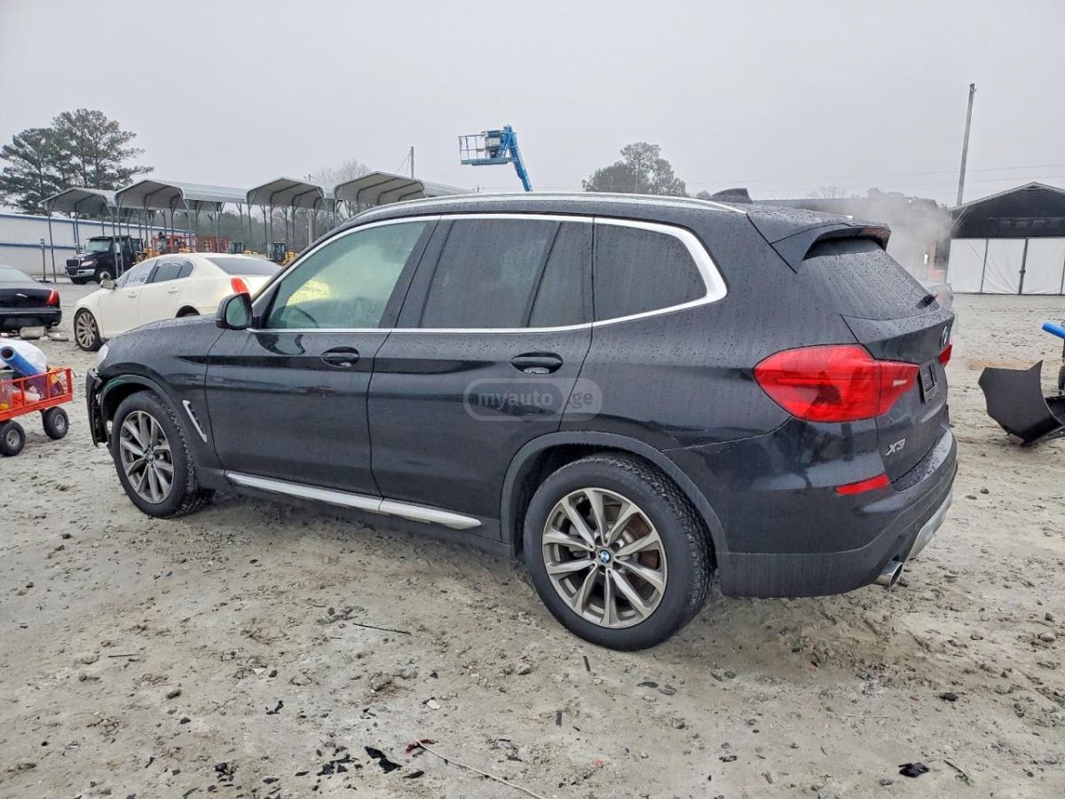 BMW X3 2019 — photo 2