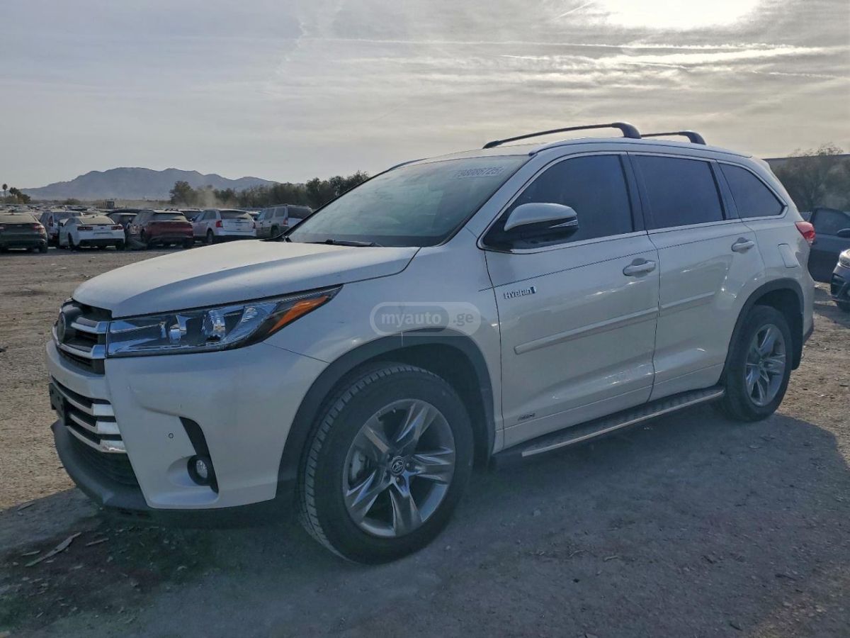 Toyota Highlander 2019 — photo 2