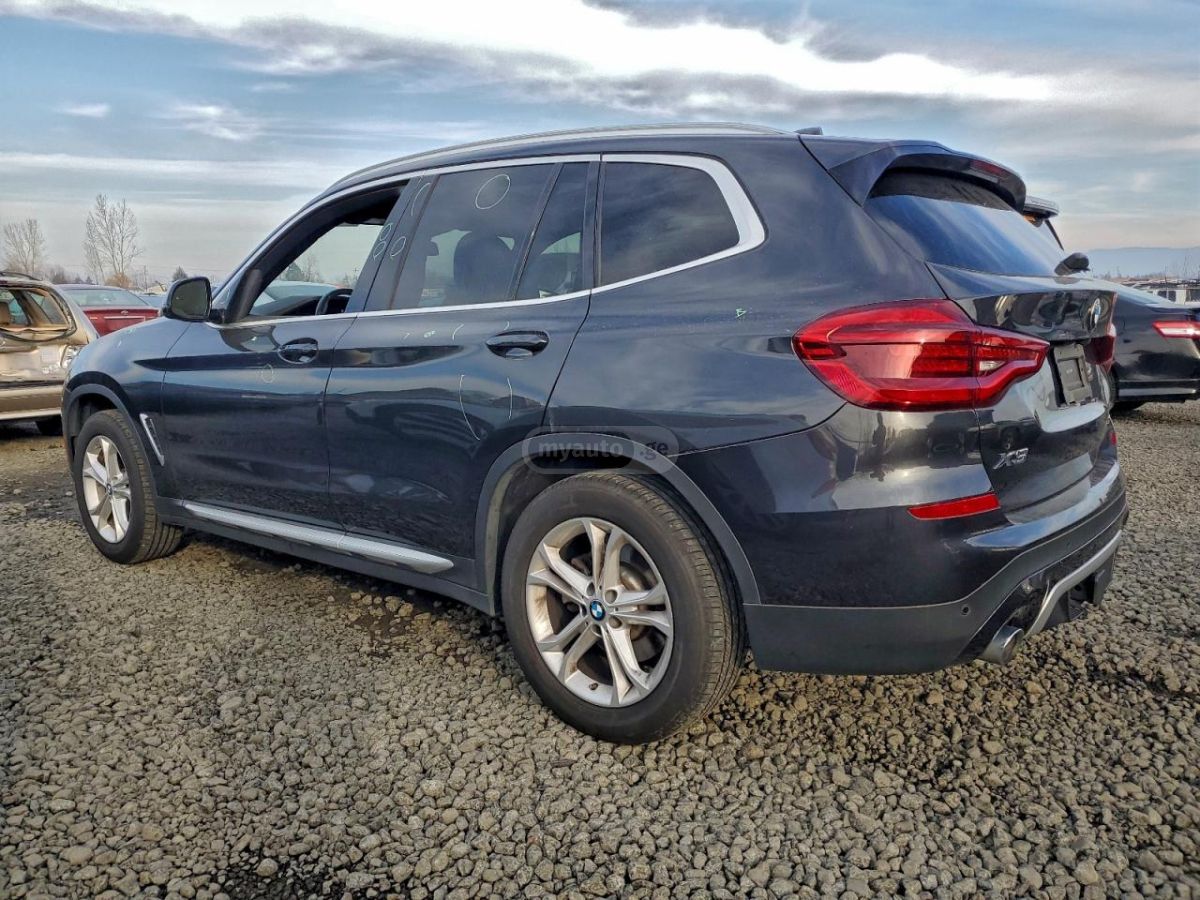 BMW X3 2021 — photo 2