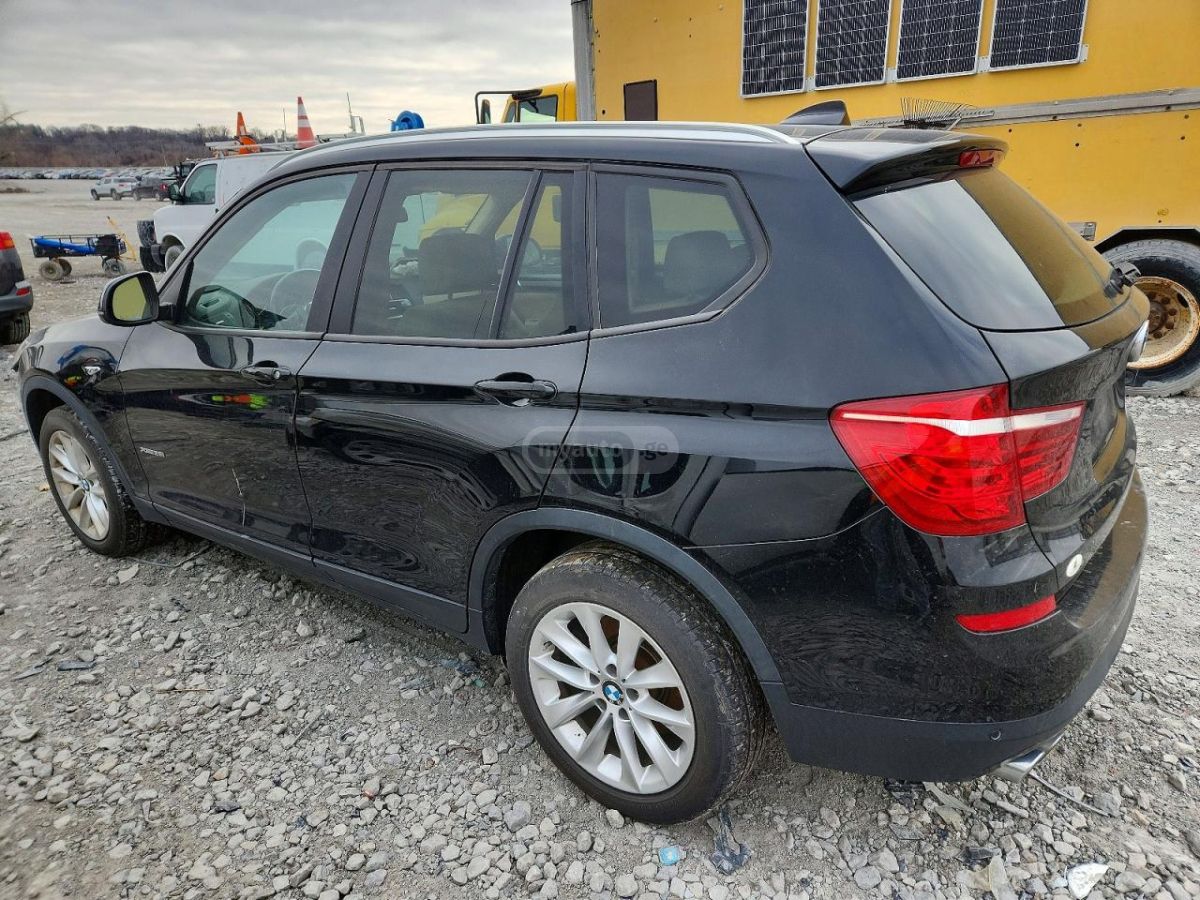 BMW X3 2016 — photo 2