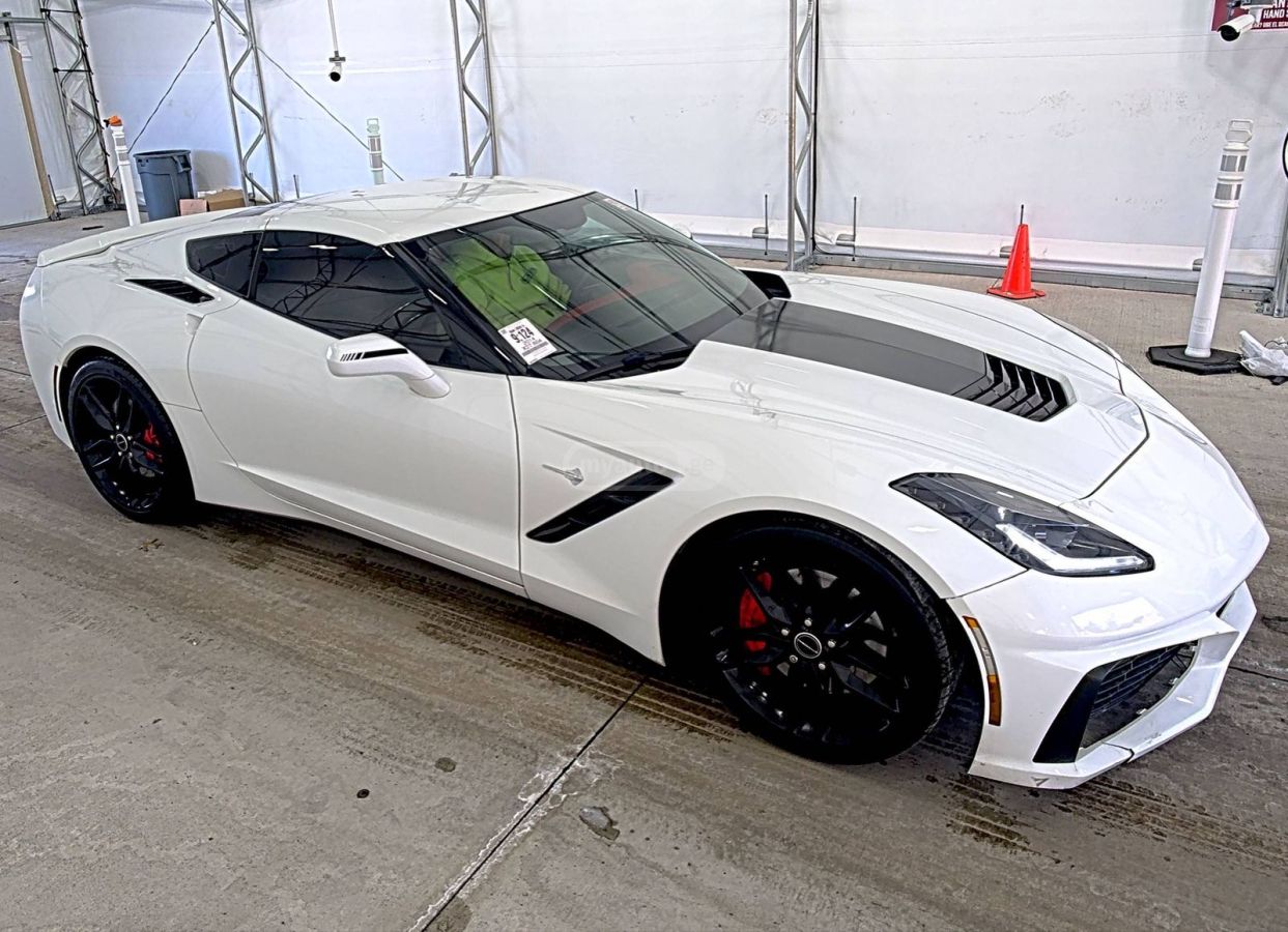 Chevrolet Corvette 2014 — photo 2