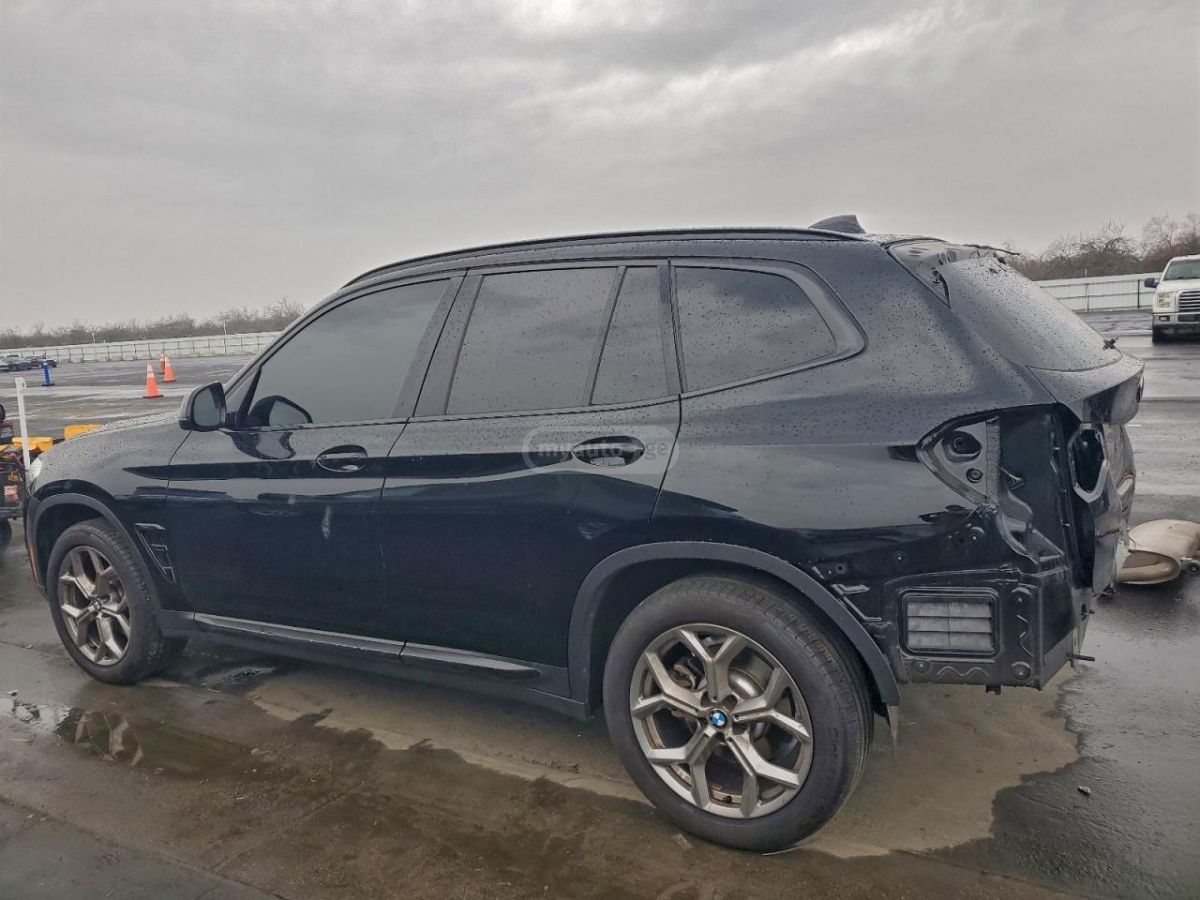 BMW X3 2021 — photo 2