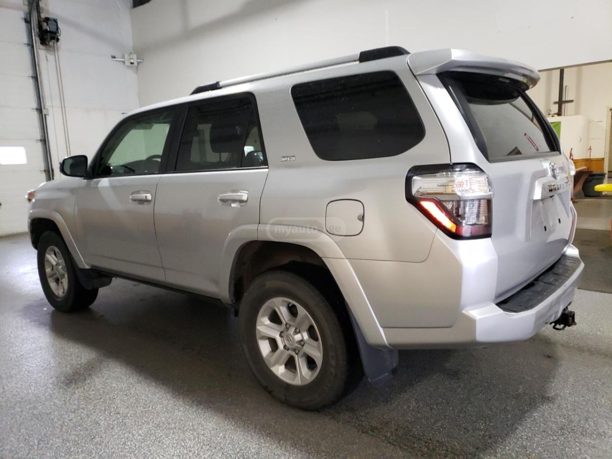 Toyota 4Runner 2021 — photo 2