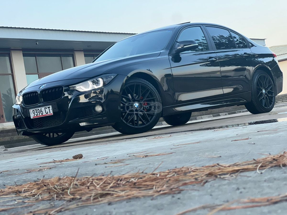 BMW 328