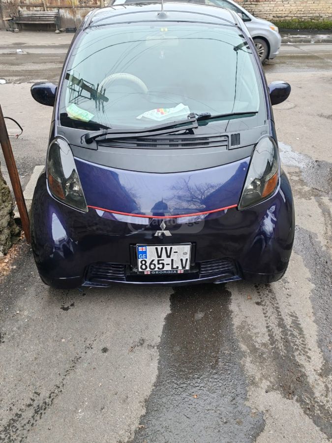 Mitsubishi I