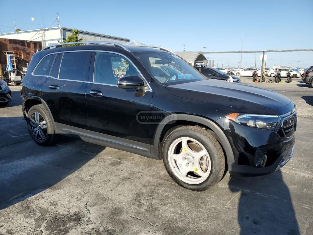 Mercedes-Benz EQB 300 2023 — photo 2