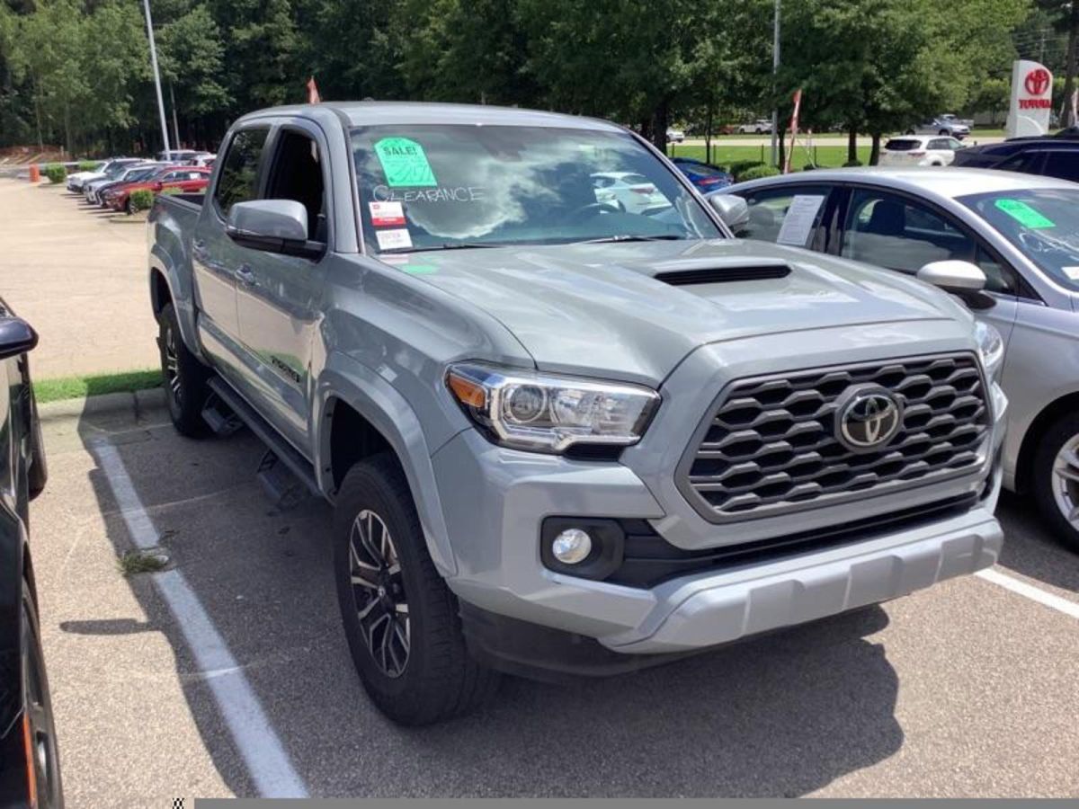 Toyota Tacoma 2020 — photo 2