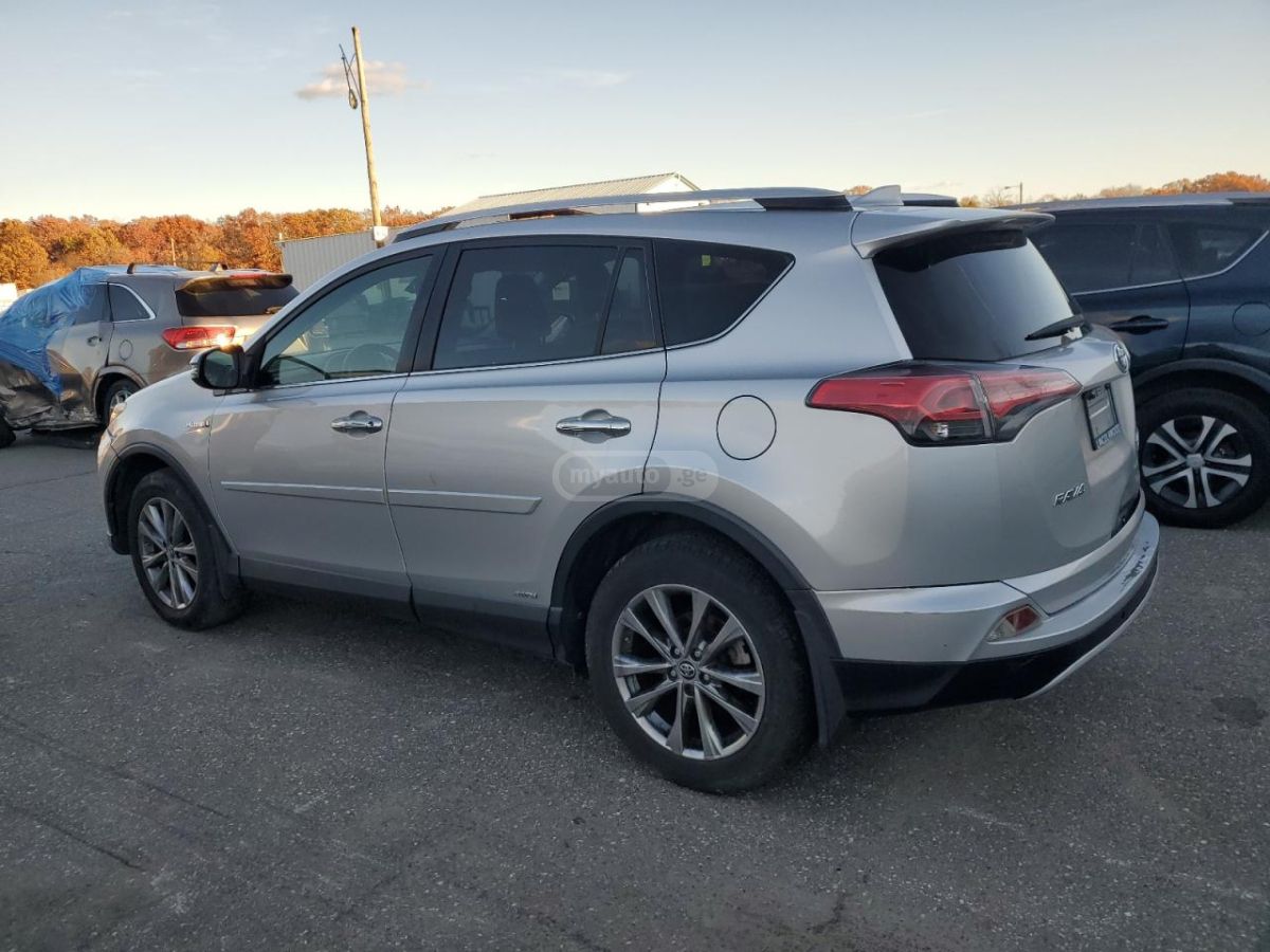 Toyota RAV4 2016 — photo 2