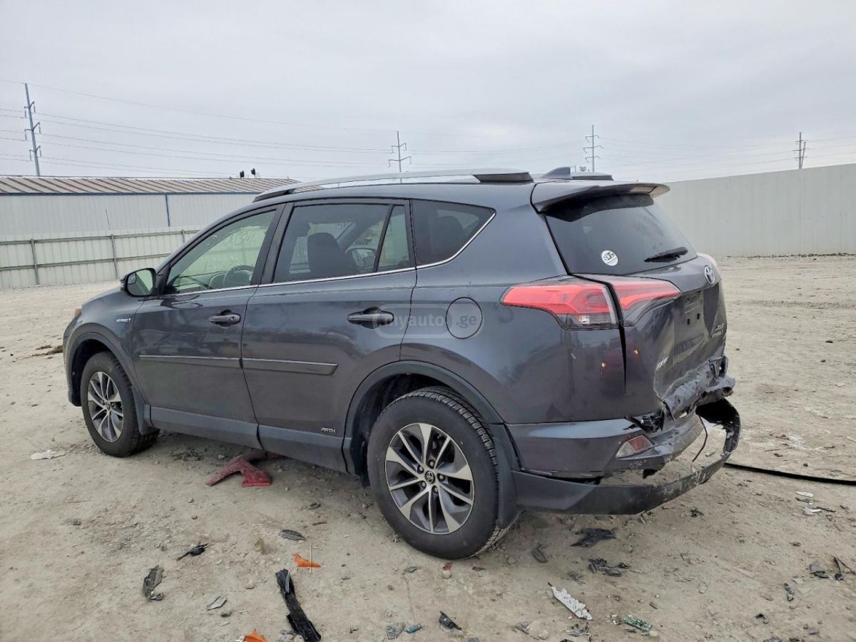 Toyota RAV4 2018 — photo 2