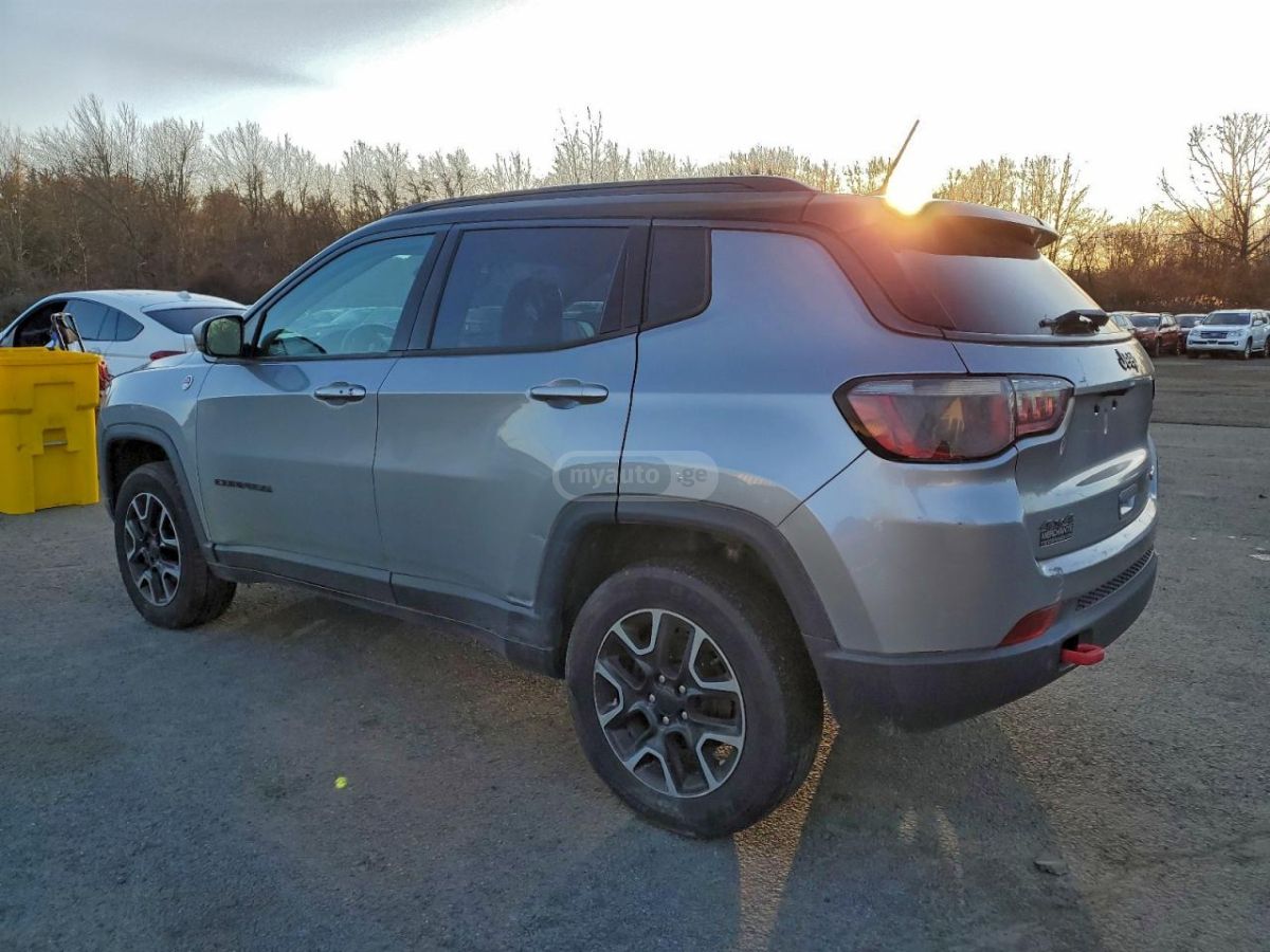 Jeep Compass 2019 — photo 2