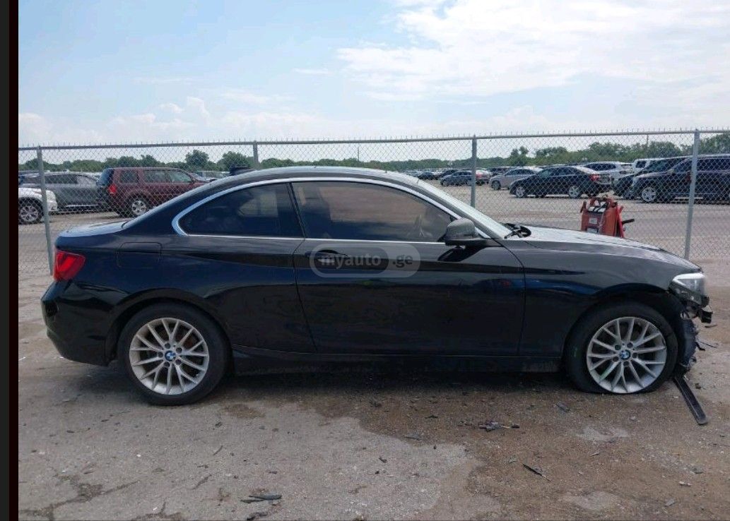 BMW 228 2015 — photo 2