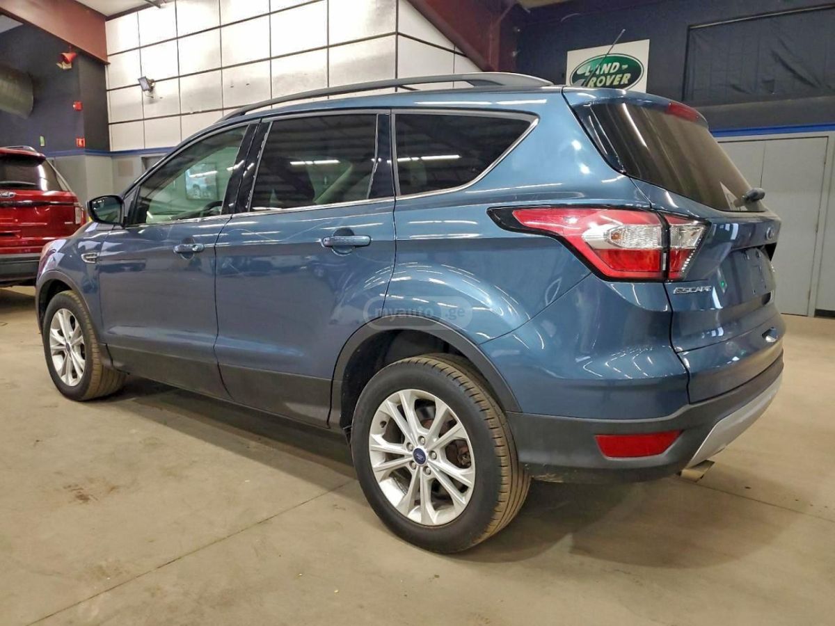 Ford Escape 2018 — photo 2