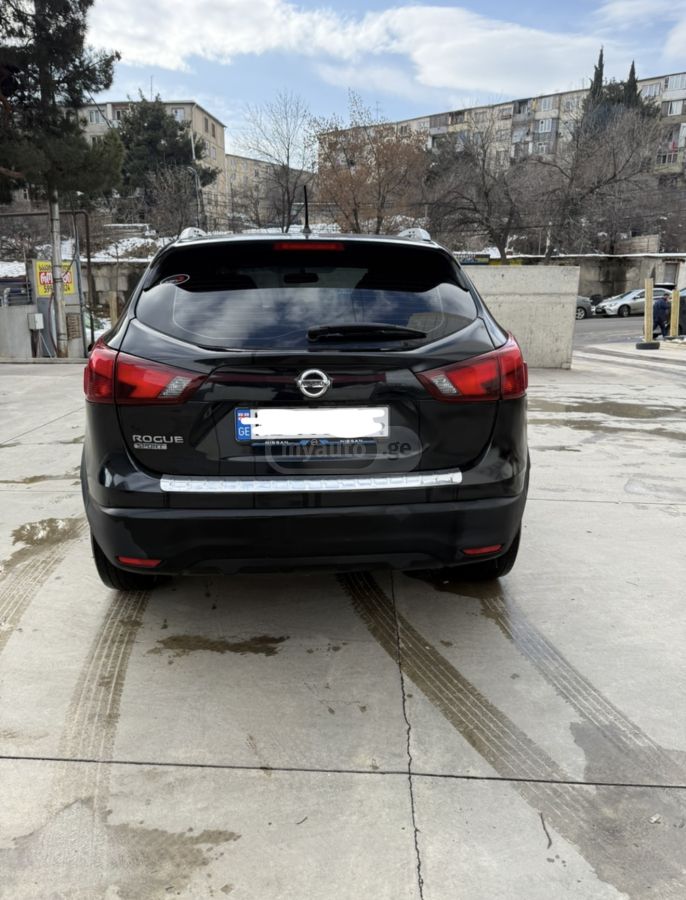 Nissan Rogue 2018 — photo 2
